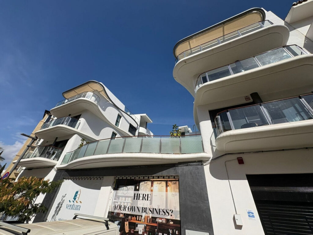 Бизнес — Estepona