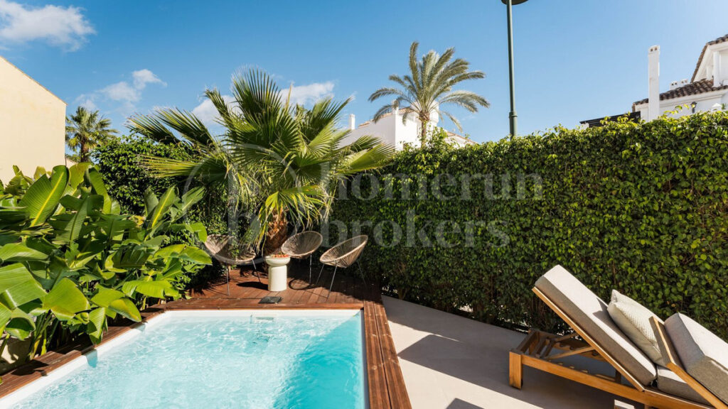 Villa – Chalet — Puerto Banús