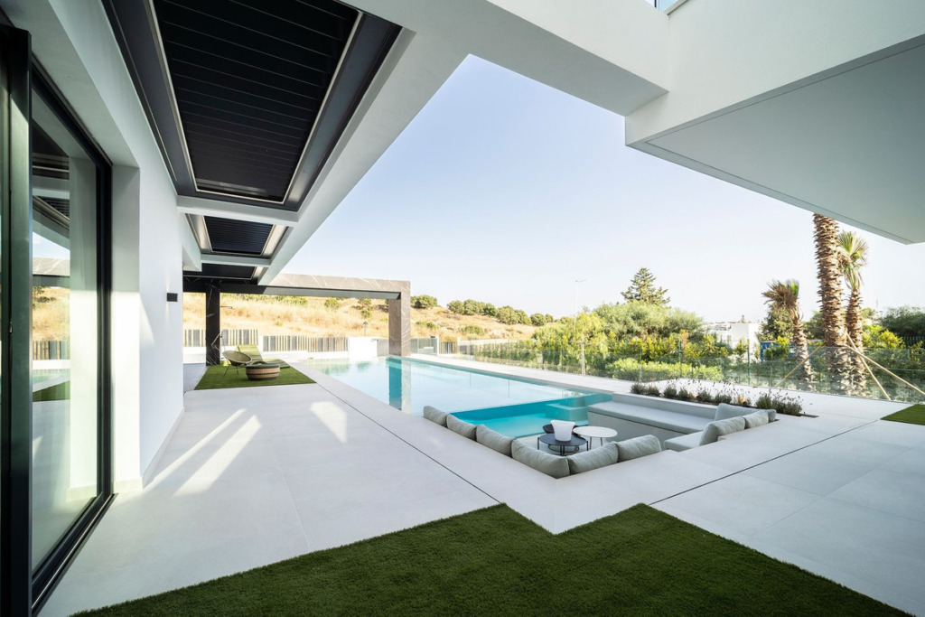 Вилла/Шале — Estepona