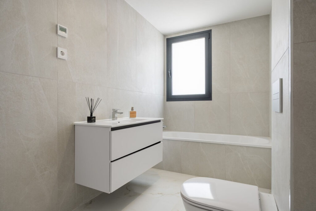 Top Floor Apartment — Estepona