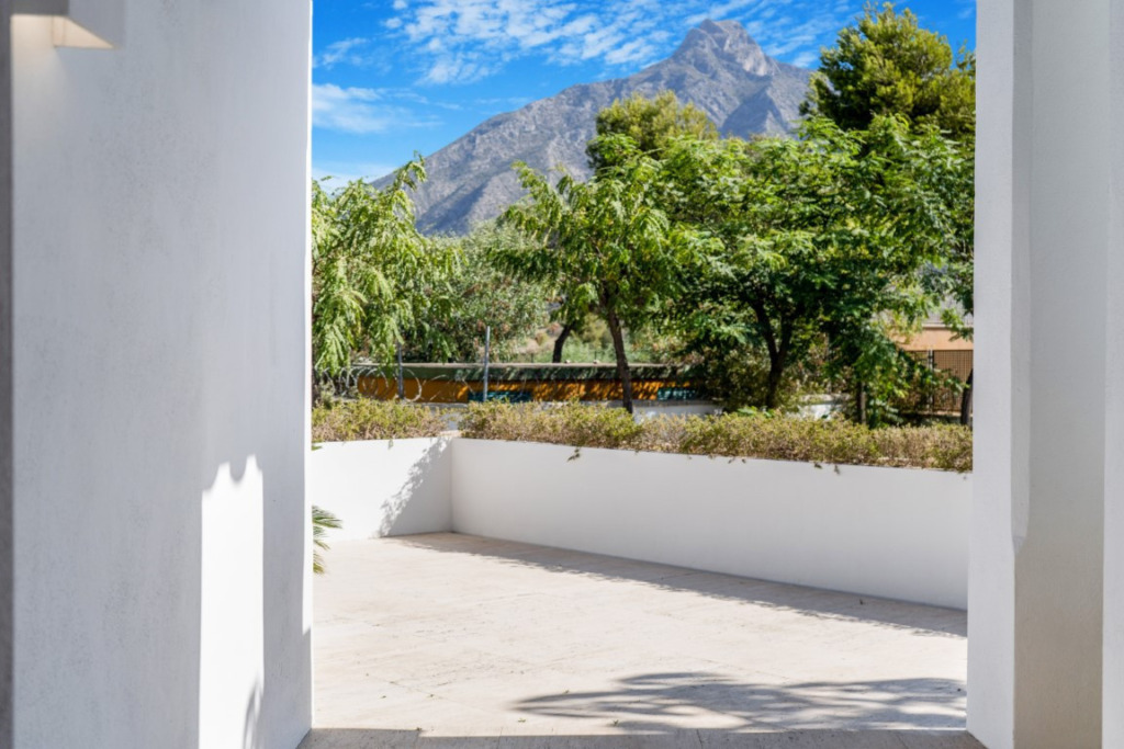 Villa – Chalet — The Golden Mile
