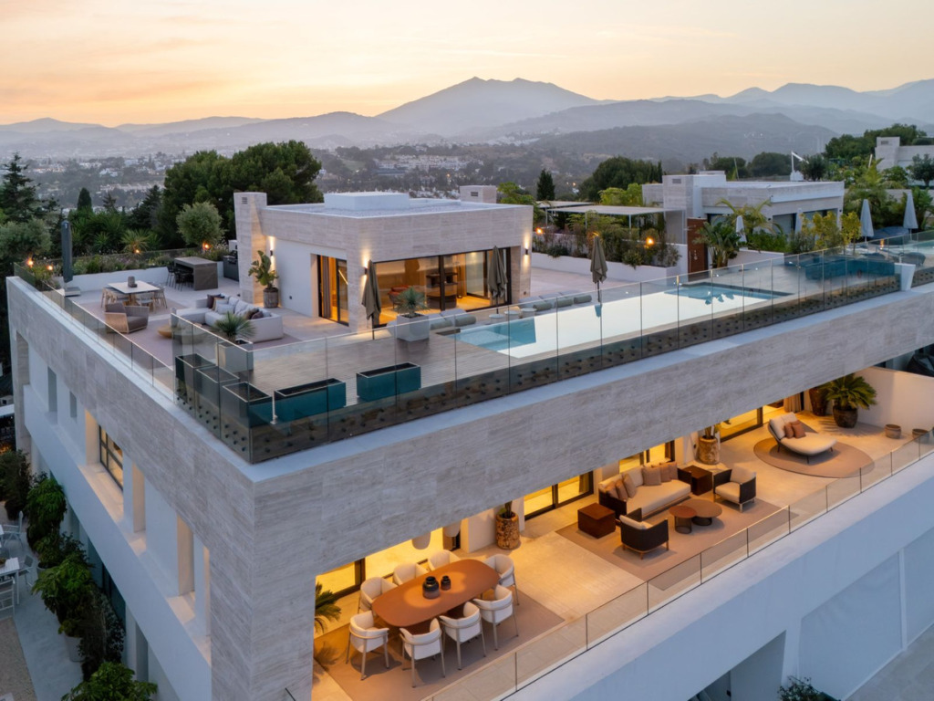 Villa – Chalet — Marbella