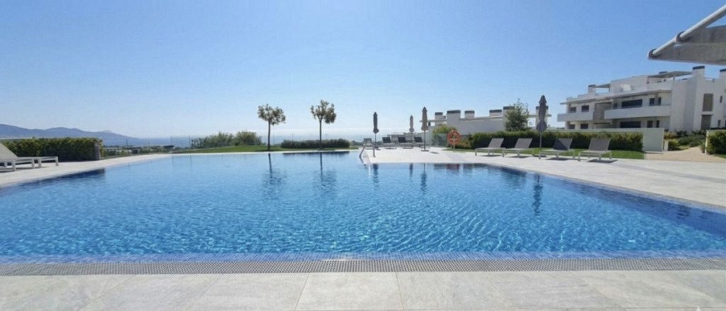 Middle Floor Apartment — Benahavís