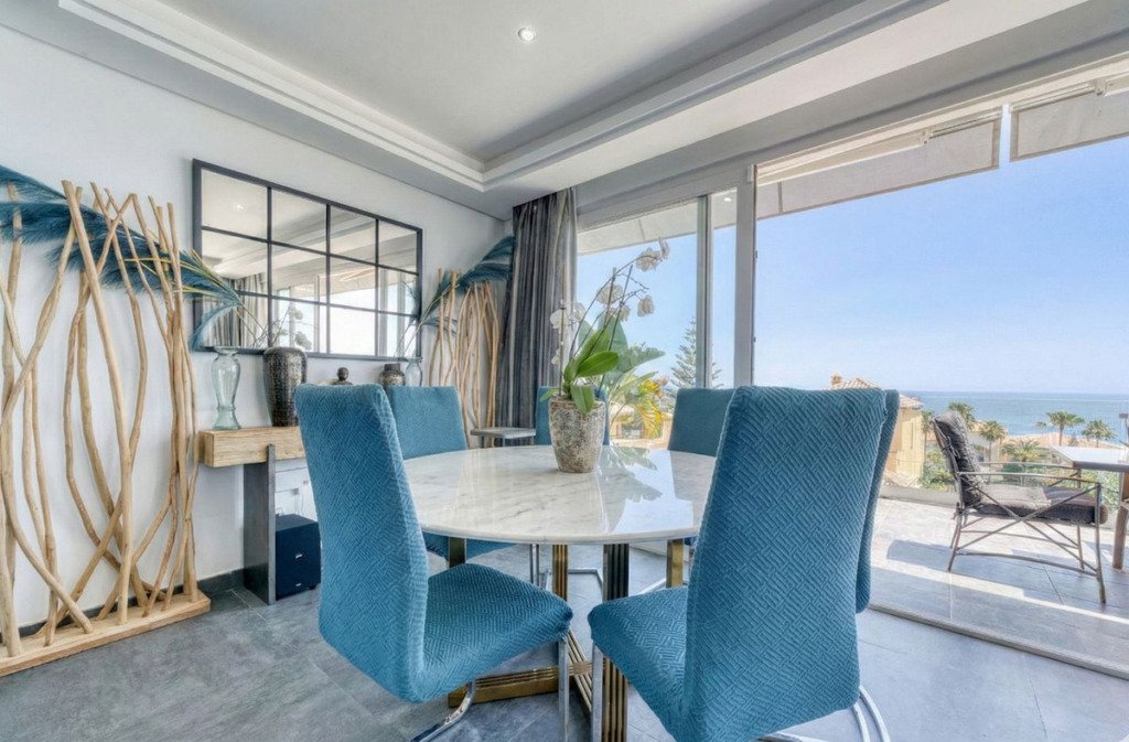 Villa – Chalet — Estepona