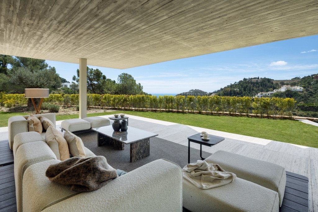 Detached Villa — El Madroñal