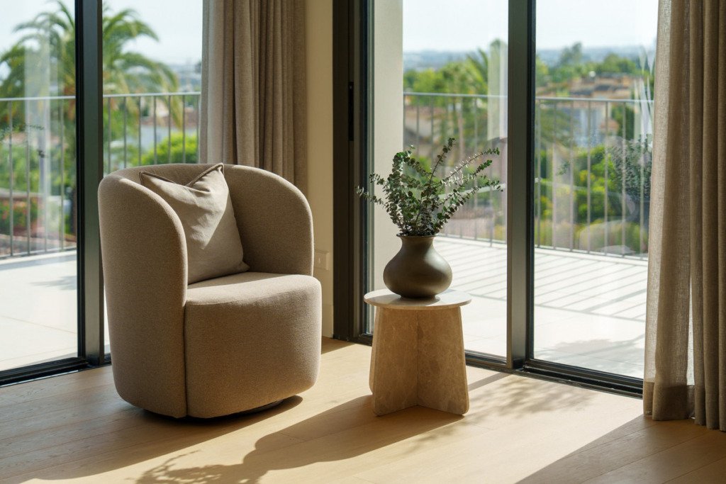 Detached Villa — The Golden Mile