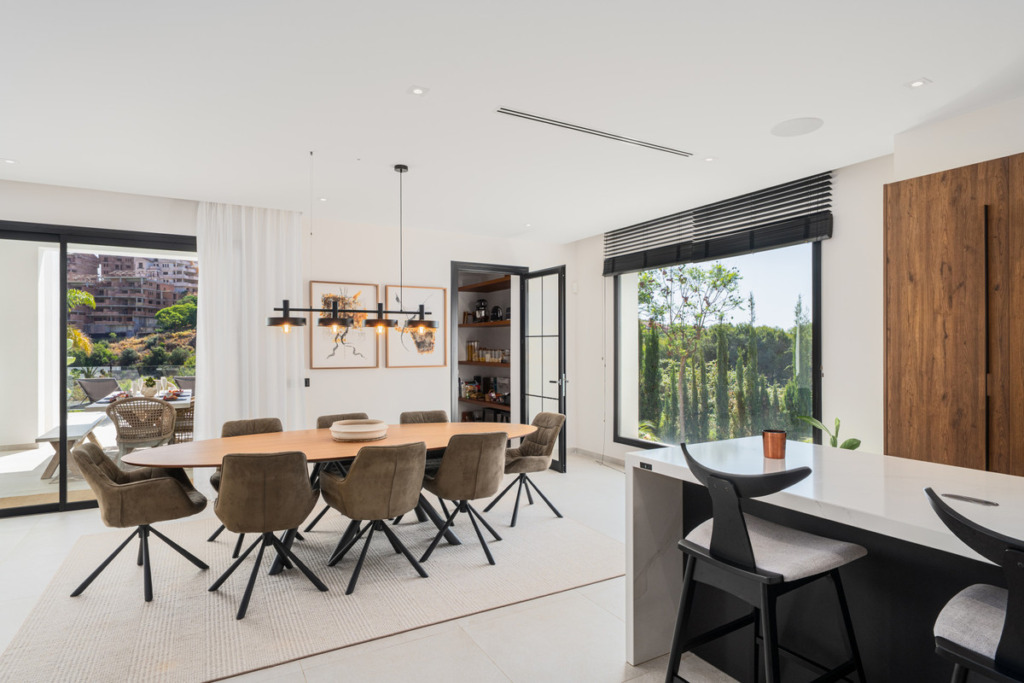 Detached Villa — Elviria