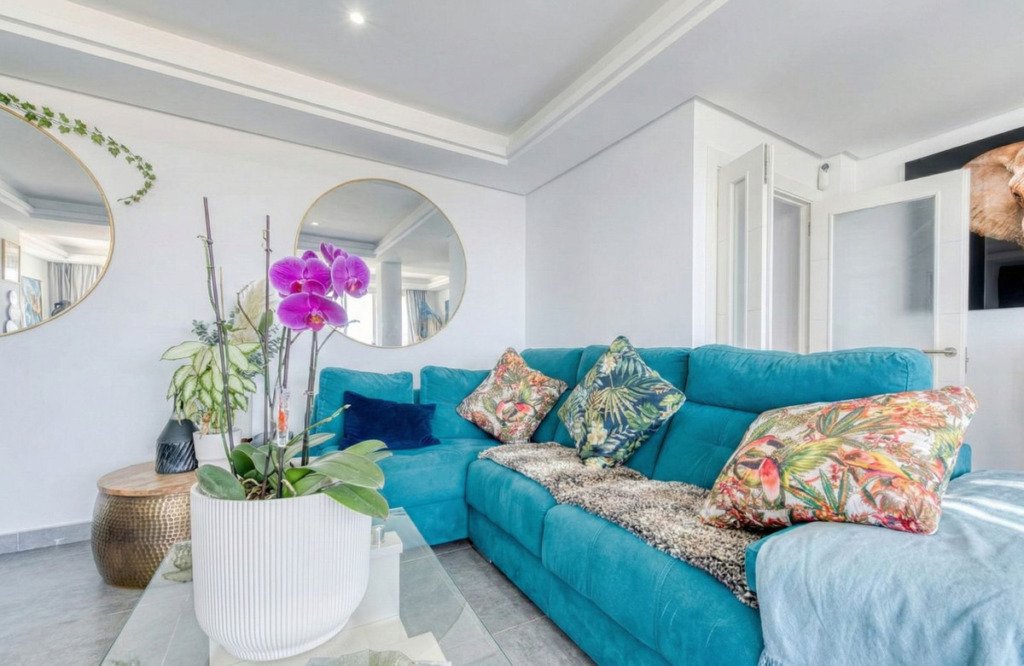 Villa – Chalet — Estepona