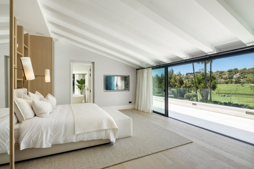 Villa – Chalet — Nueva Andalucía