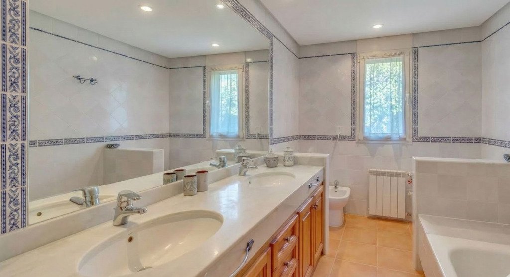 Detached Villa — Benahavís
