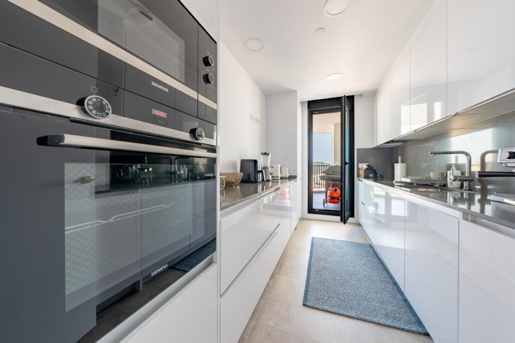 Middle Floor Apartment — Málaga