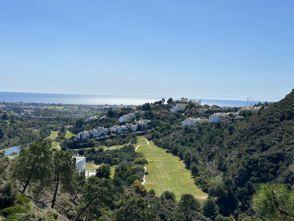 Detached Villa — El Madroñal