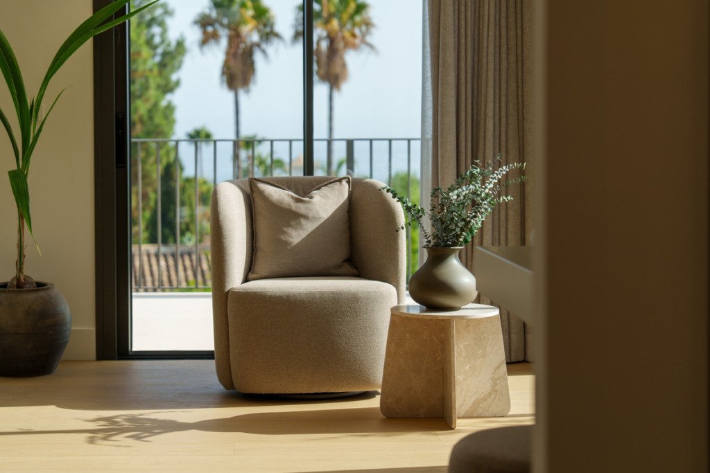 Detached Villa — The Golden Mile