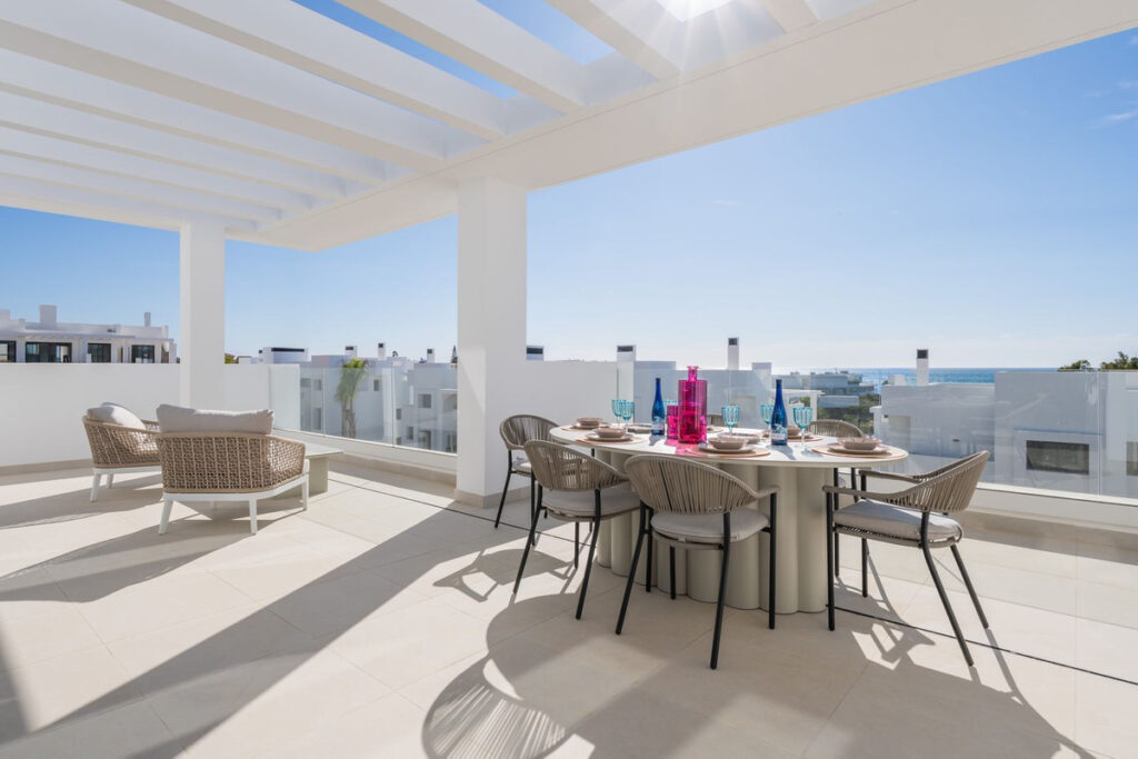 Апартамент верхний этаж — Estepona