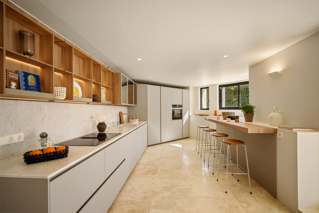 Detached Villa — Nueva Andalucía
