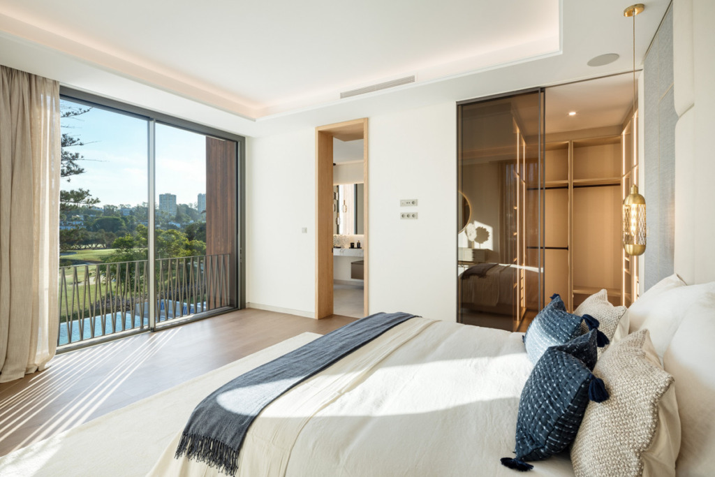 Villa – Chalet — Nueva Andalucía