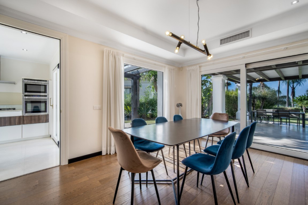Villa – Chalet — The Golden Mile