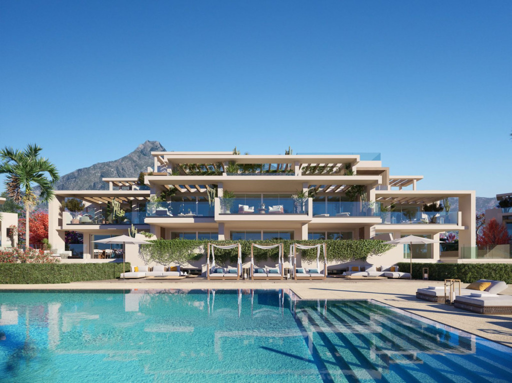 Middle Floor Apartment — Marbella