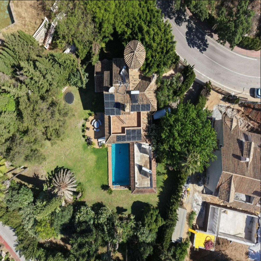Villa – Chalet — Elviria