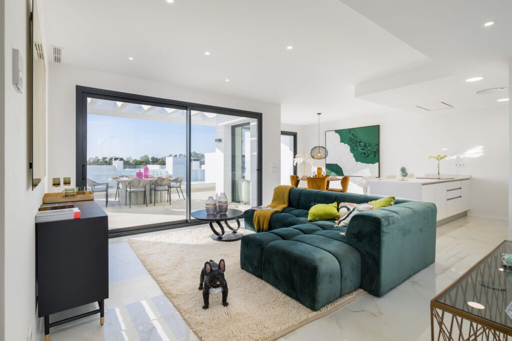 Top Floor Apartment — Estepona