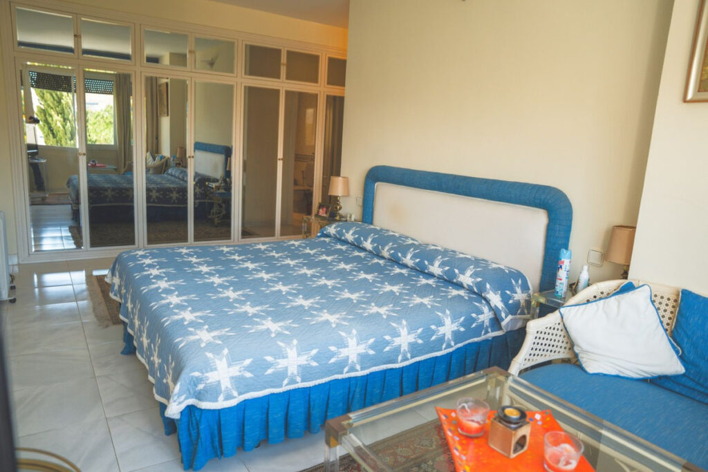Middle Floor Apartment — Puerto Banús
