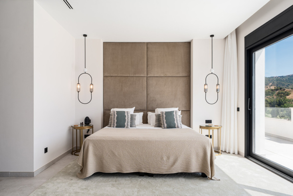 Detached Villa — Elviria