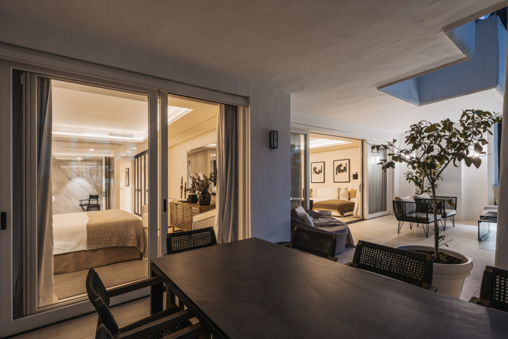 Middle Floor Apartment — The Golden Mile