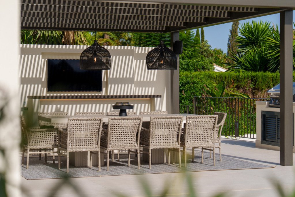Detached Villa — The Golden Mile