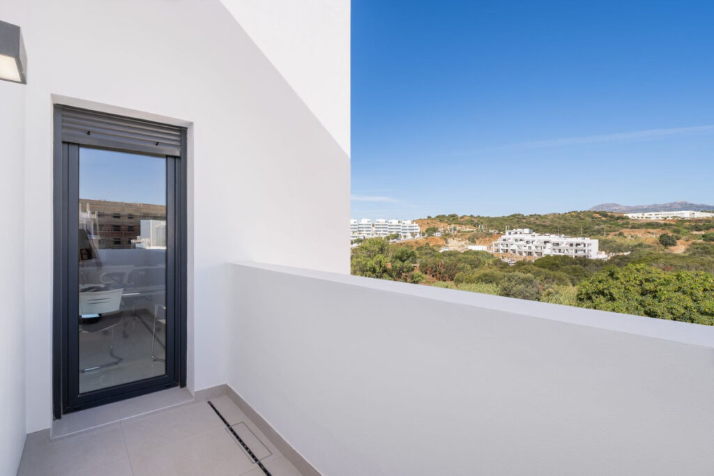 Top Floor Apartment — Estepona