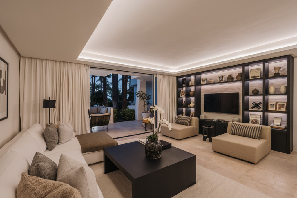 Middle Floor Apartment — The Golden Mile