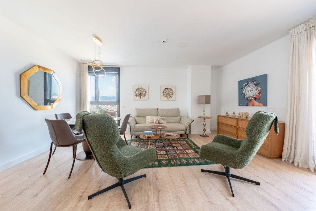 Middle Floor Apartment — Málaga
