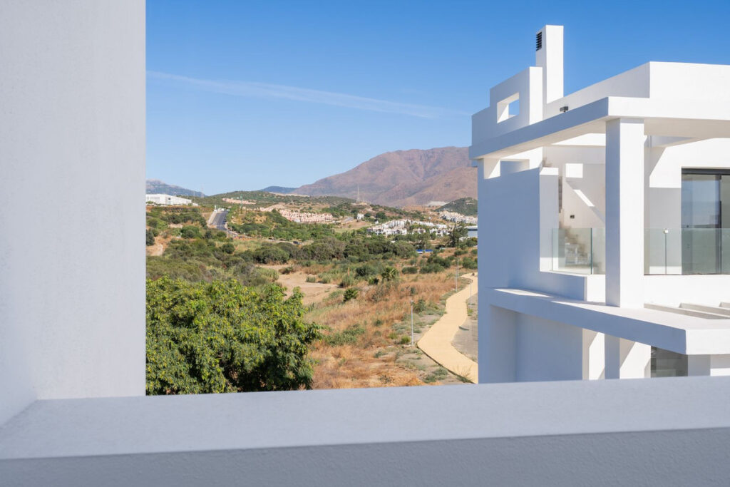Top Floor Apartment — Estepona