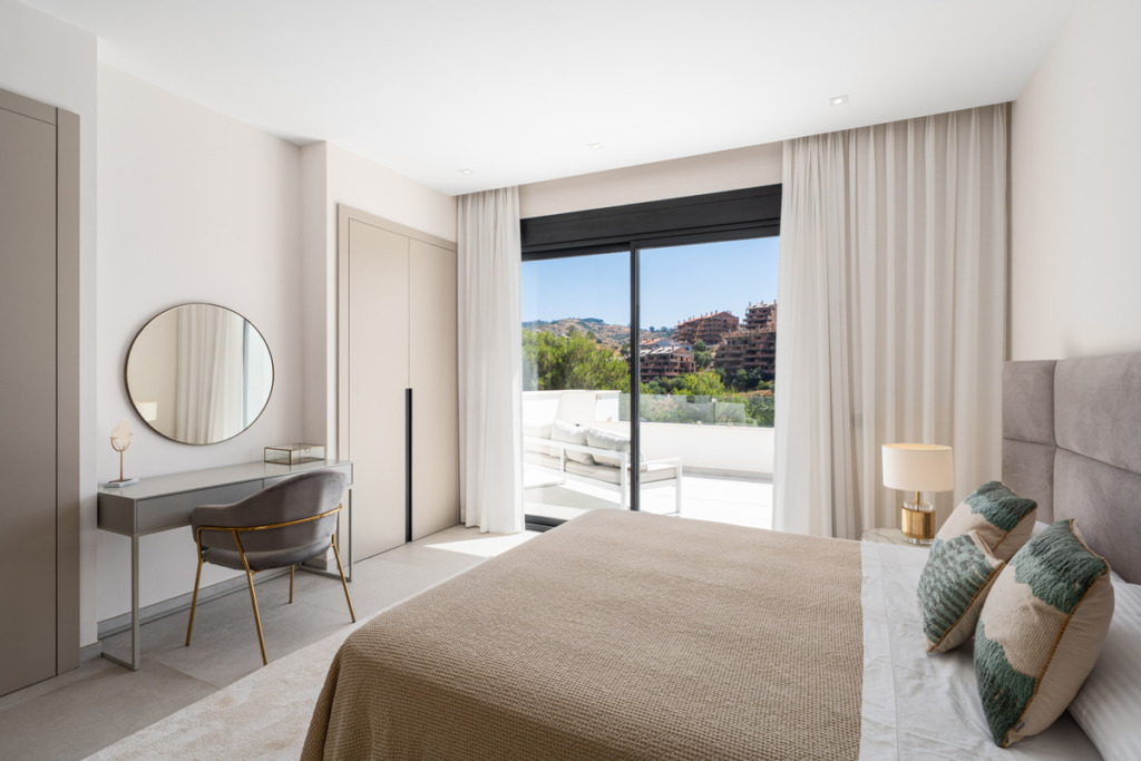 Detached Villa — Elviria