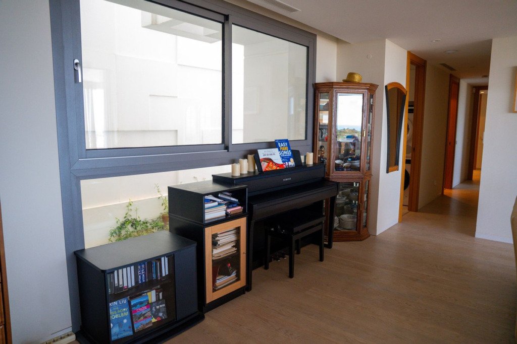 Middle Floor Apartment — Benahavís