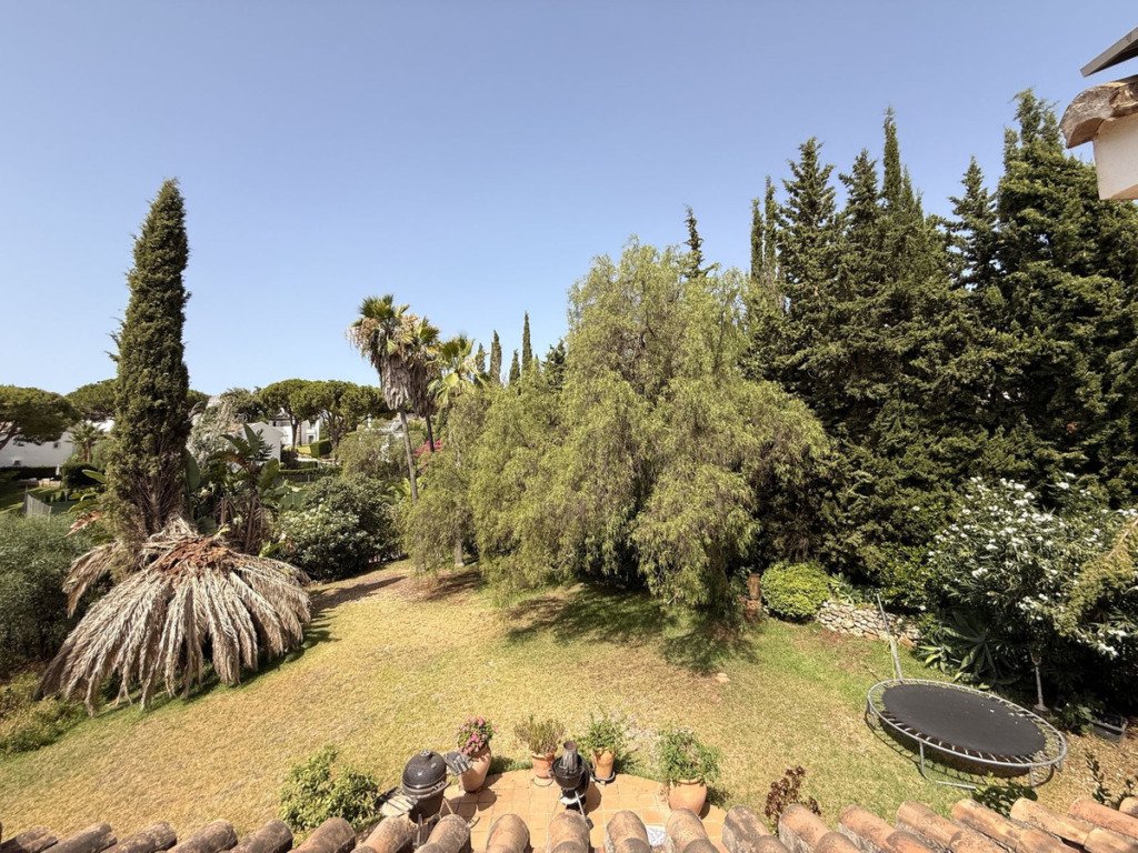 Villa – Chalet — Elviria