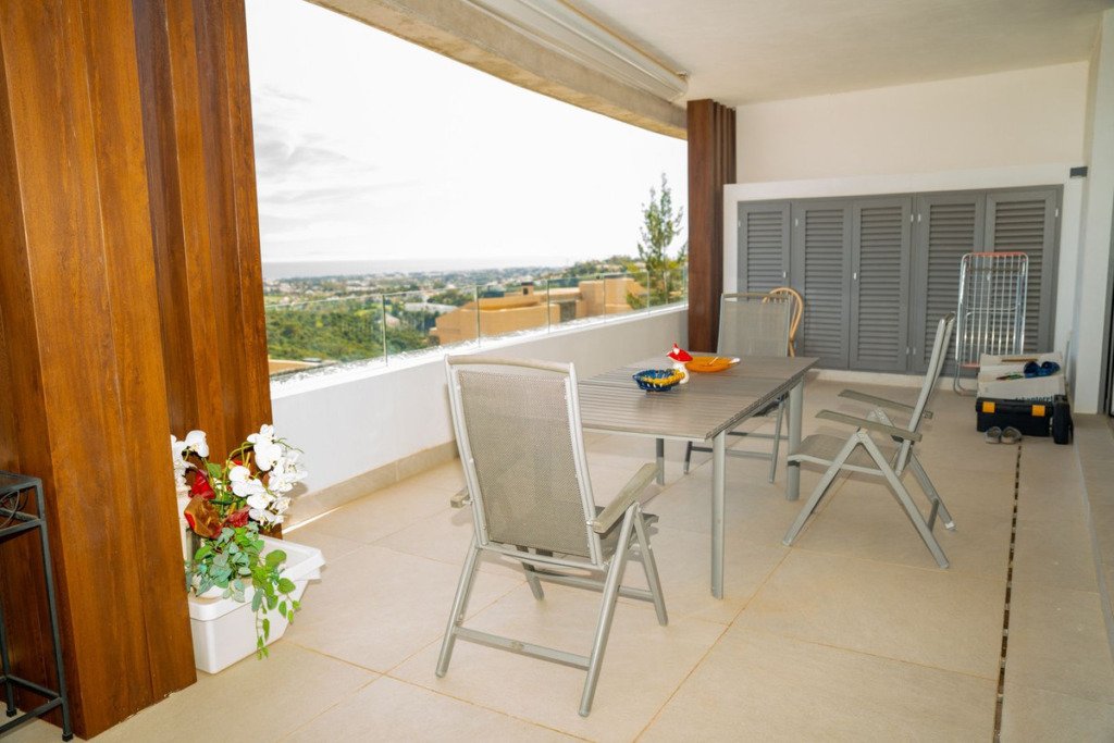 Middle Floor Apartment — Benahavís