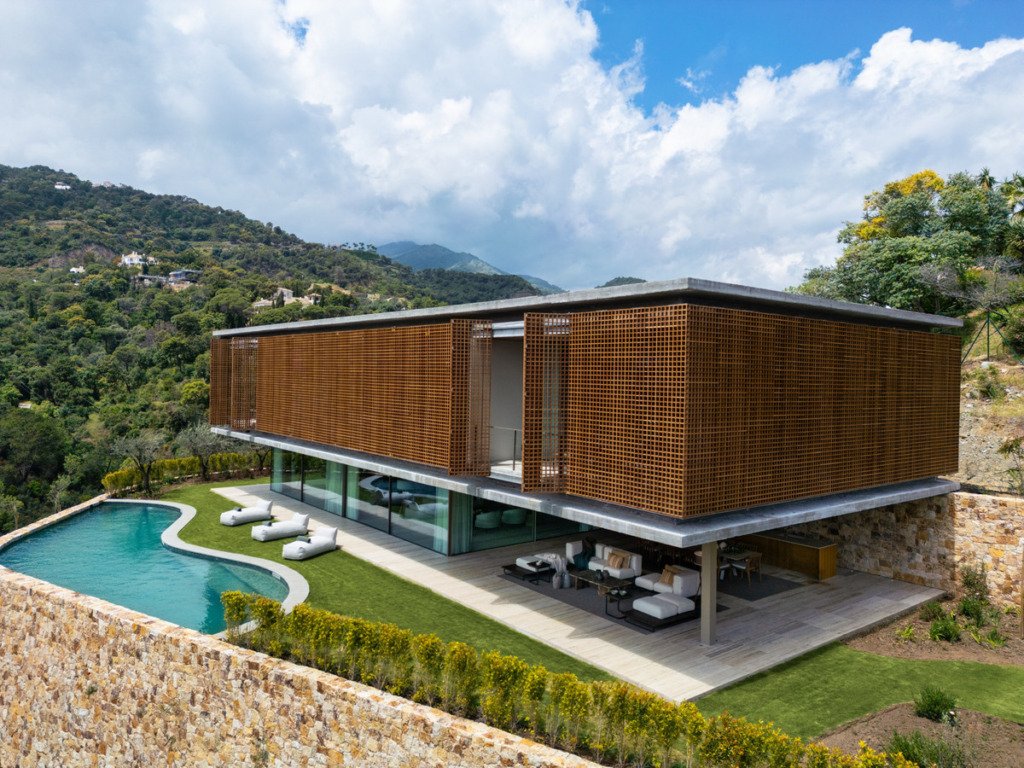 Detached Villa — El Madroñal