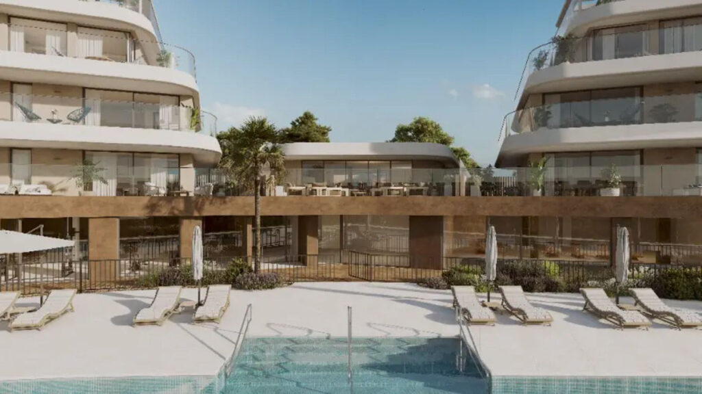 Middle Floor Apartment — Estepona