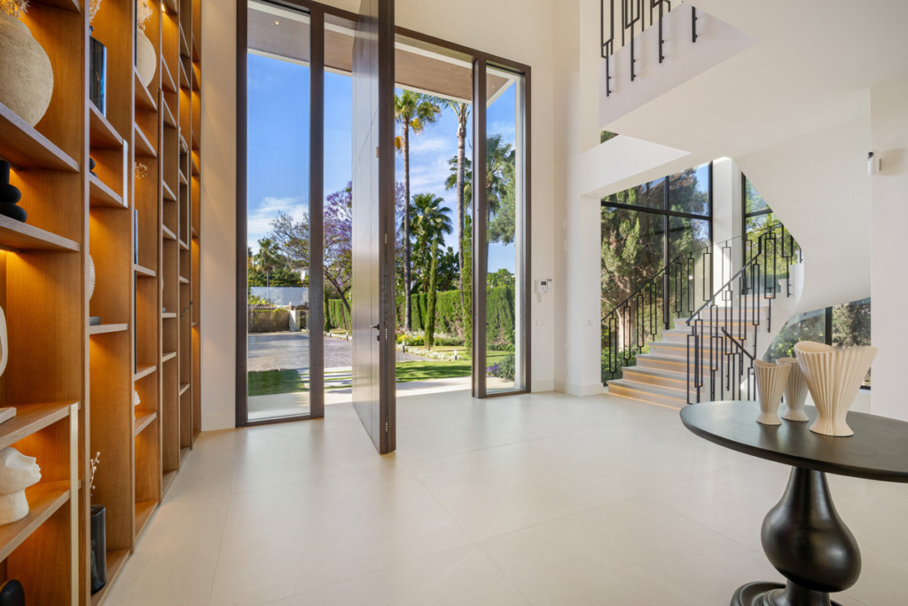 Villa – Chalet — Nueva Andalucía