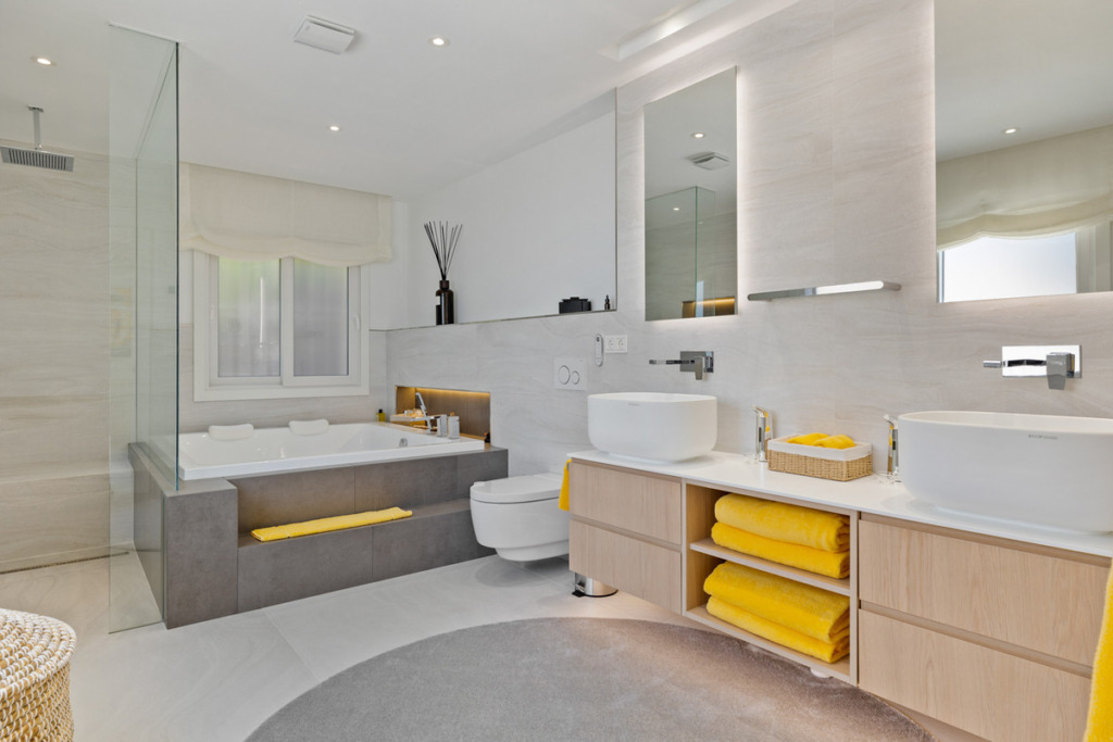 Villa – Chalet — Nueva Andalucía
