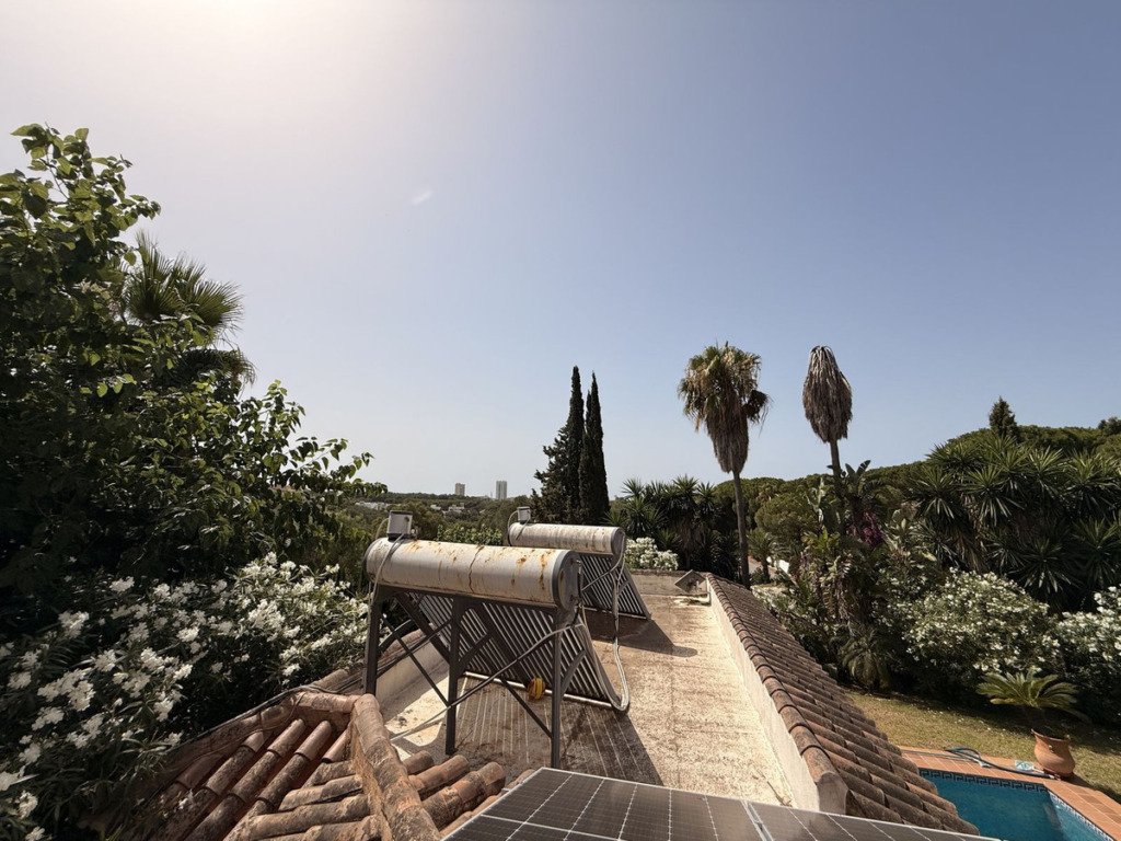 Villa – Chalet — Elviria