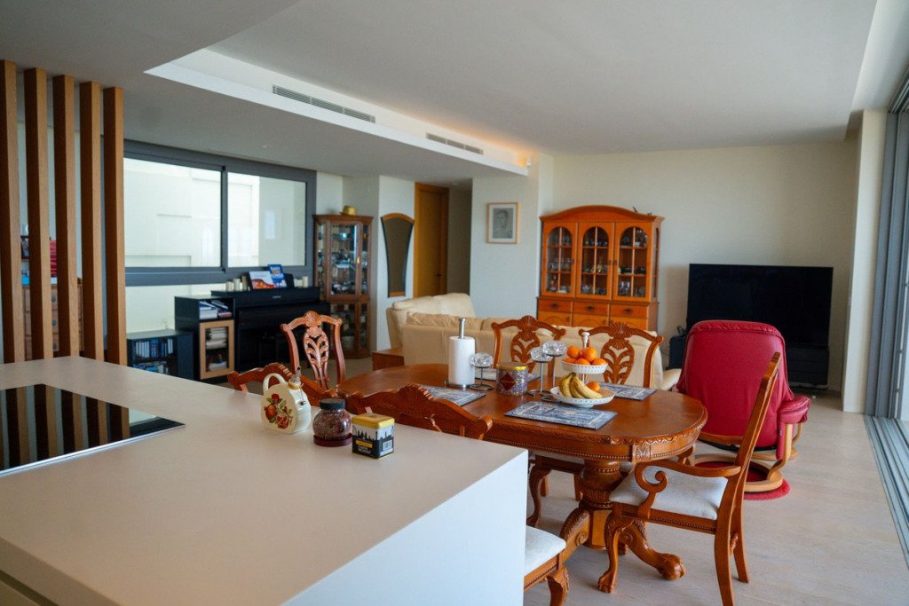 Middle Floor Apartment — Benahavís