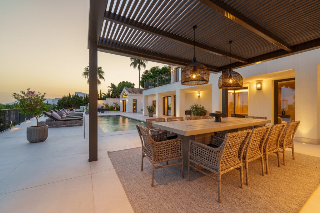 Detached Villa — The Golden Mile