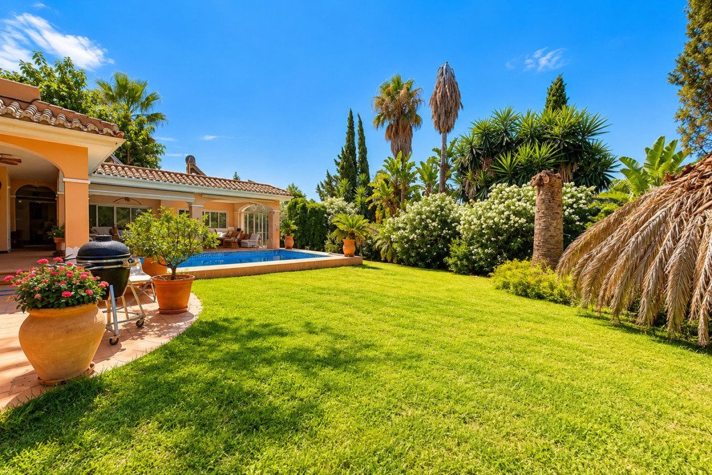Detached Villa — Elviria