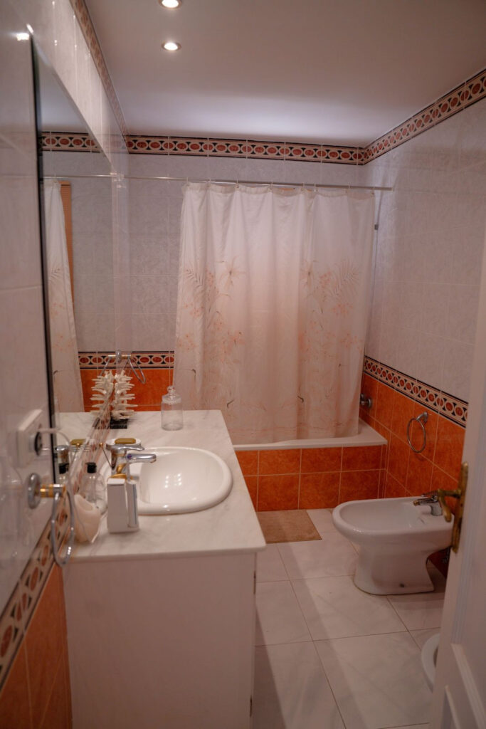Middle Floor Apartment — Puerto Banús