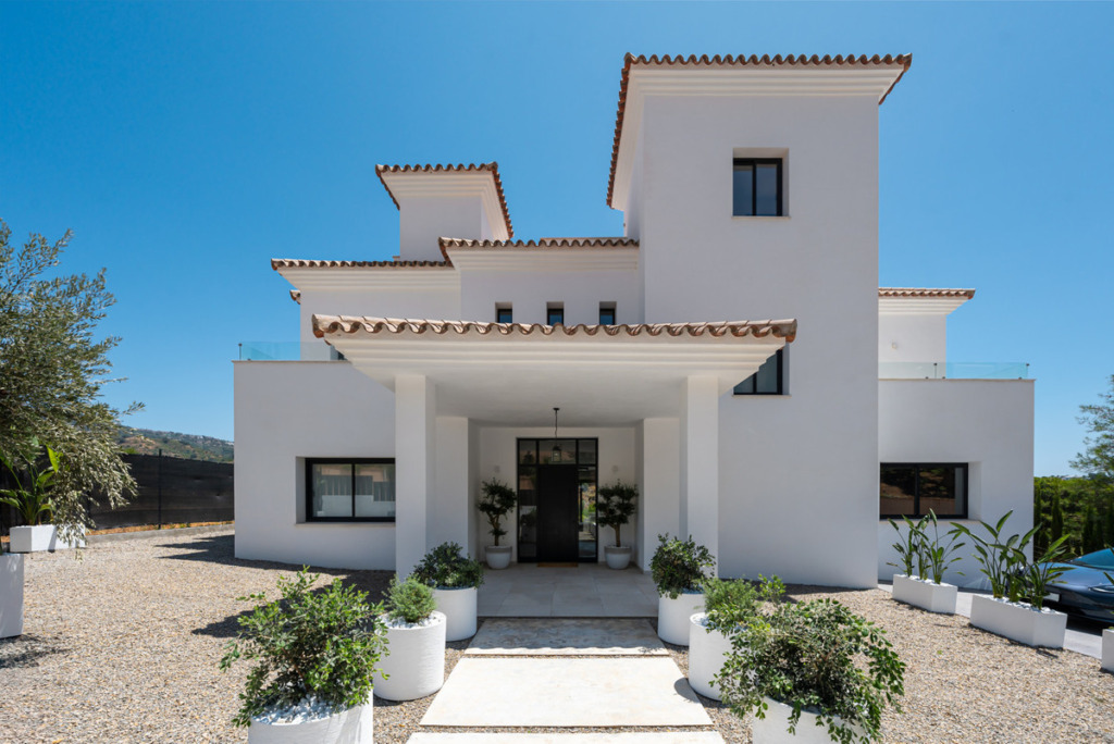 Detached Villa — Elviria