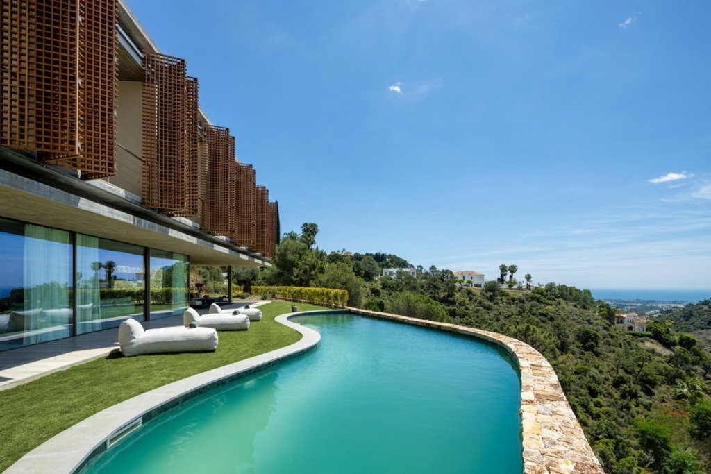 Detached Villa — El Madroñal