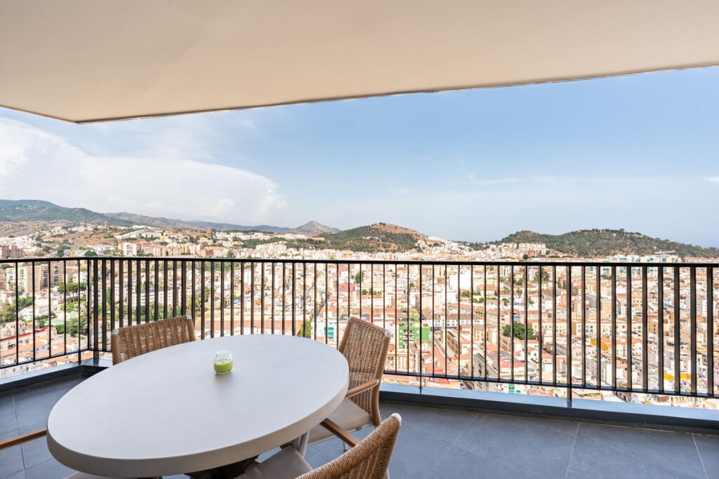 Middle Floor Apartment — Málaga
