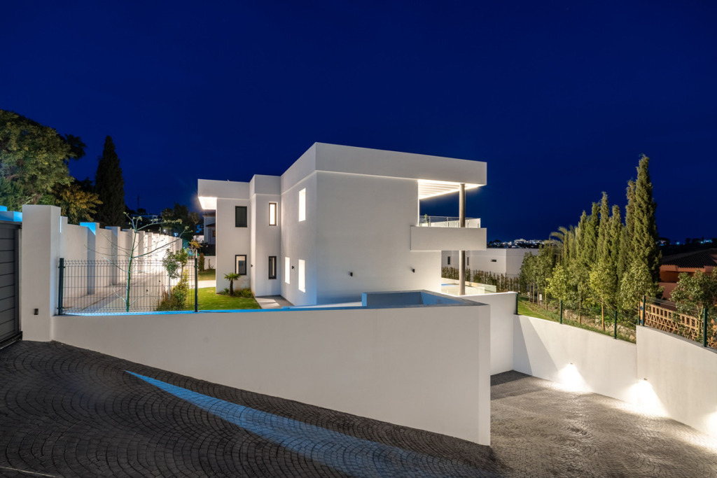 Villa – Chalet — Benahavís