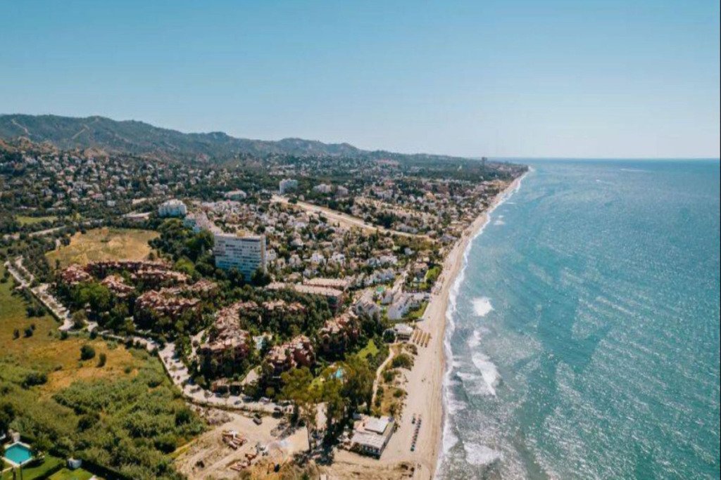 Villa – Chalet — Elviria